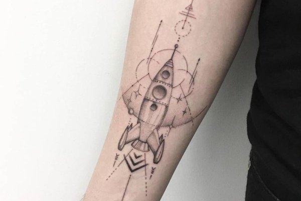 1652321105_69-o-tendencii-com-p-tatu-raketi-foto-70
