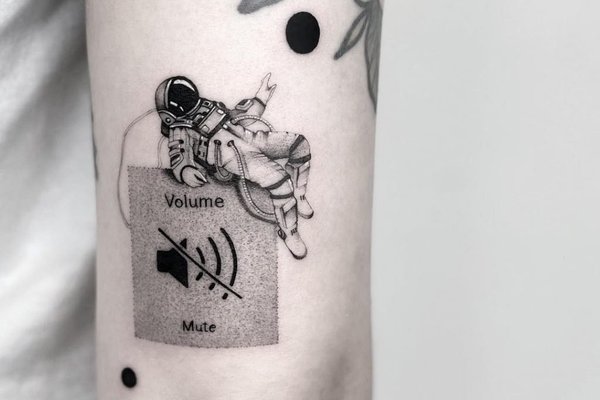 1656558271_983_10-Best-Simple-Astronaut-Tattoo-Ideas-That-Will-Blow-Your