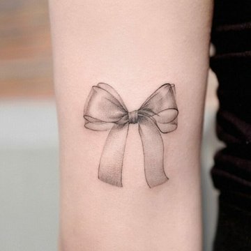 Delicate-Black-And-Grey-Ribbon-Tattoos-819x1024