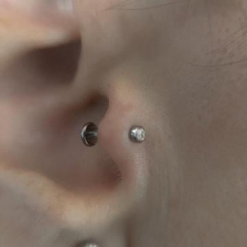 Péče o piercing