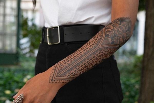 Tribal tetování na předloktí 