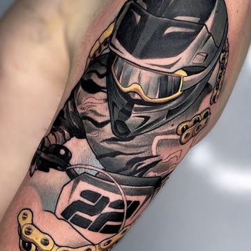 Technické tetování motocyklu ve stylu konstrukčního výkresu