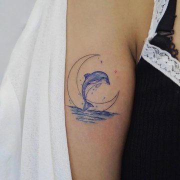 Moon-Dolphin-Tattoo-1024x887