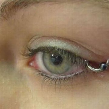 eye_piercing_17.jpg