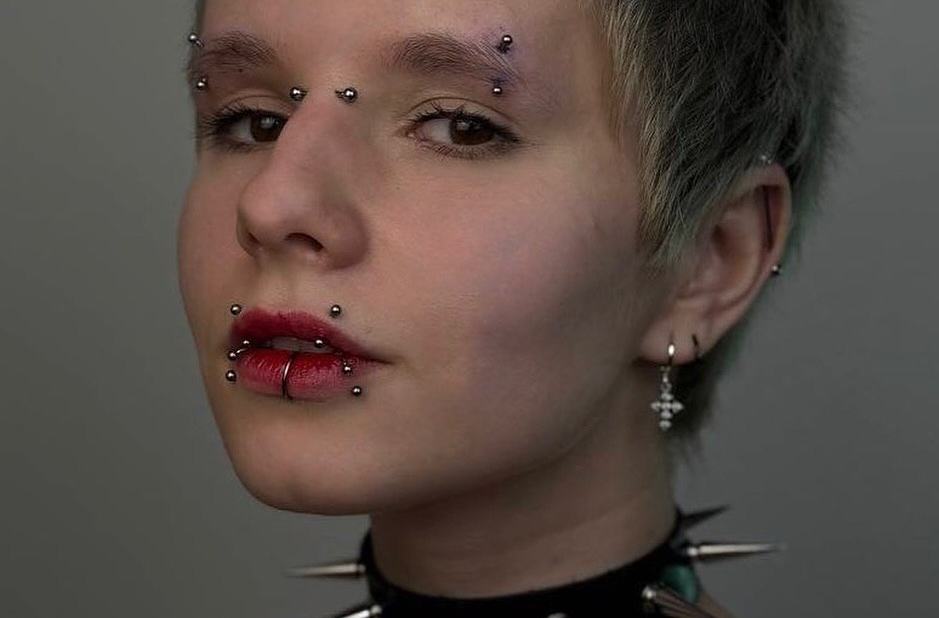 Piercing rtů