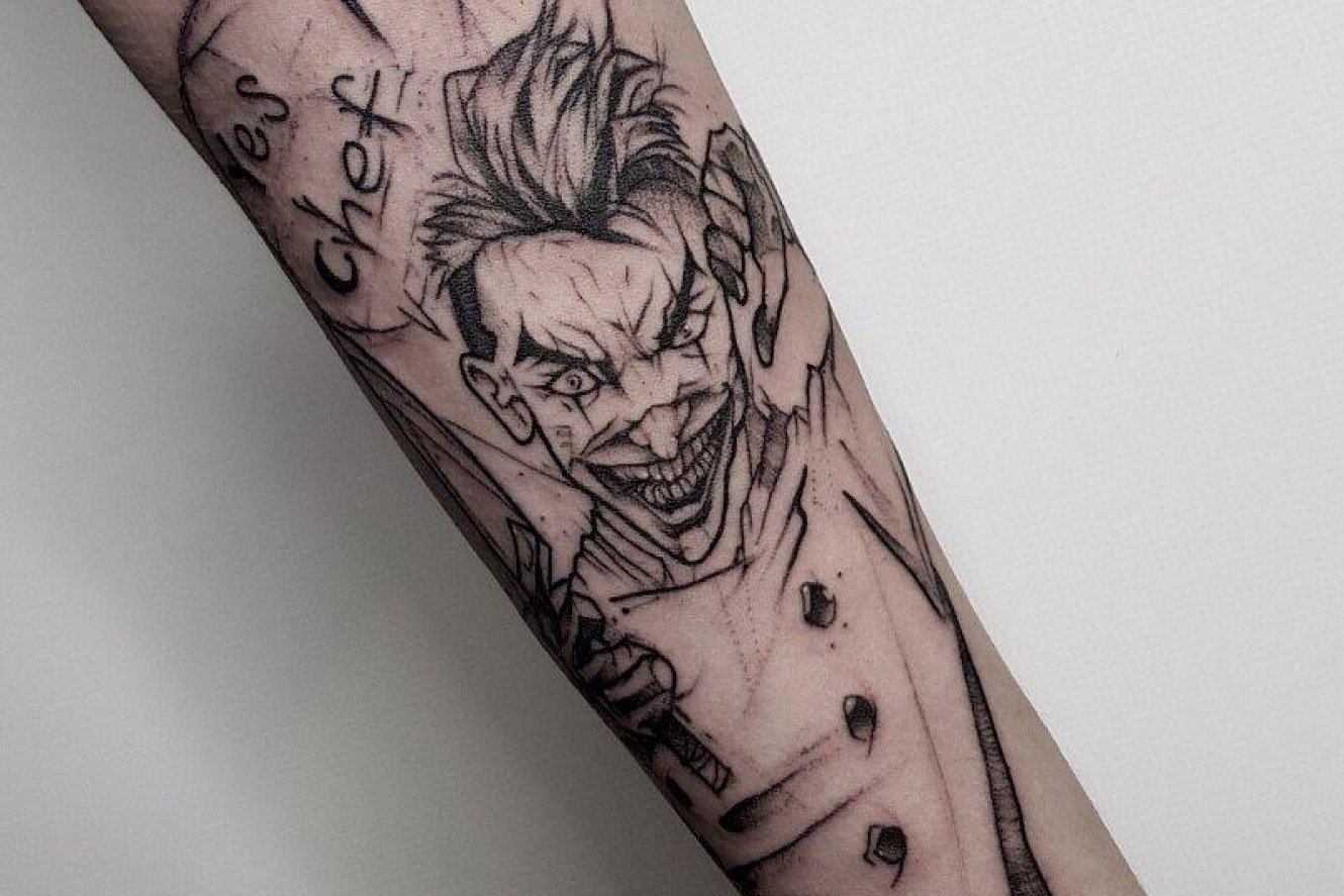 sketch-style-joker-tattoo-men-water